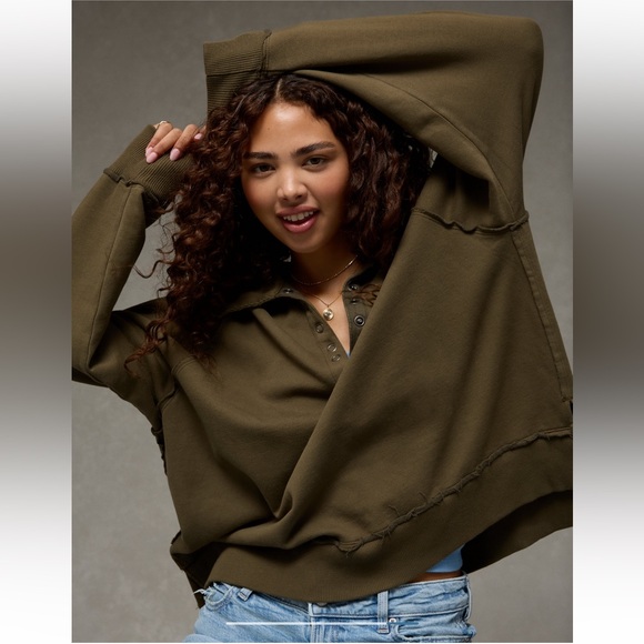 American Eagle EUC Big Hug Henley Sweatshirt Size Small in Olive - Picture 3 of 13